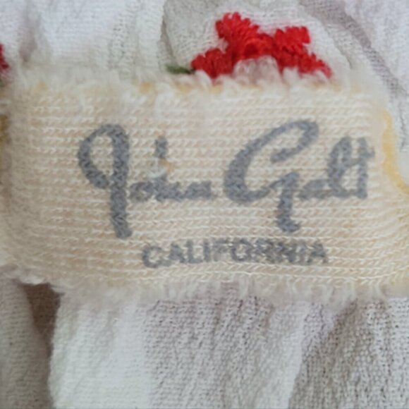 John Galt Brandy Melville white/red Mira embroidered milkmaid crop in XS/S EUC - Picture 5 of 7